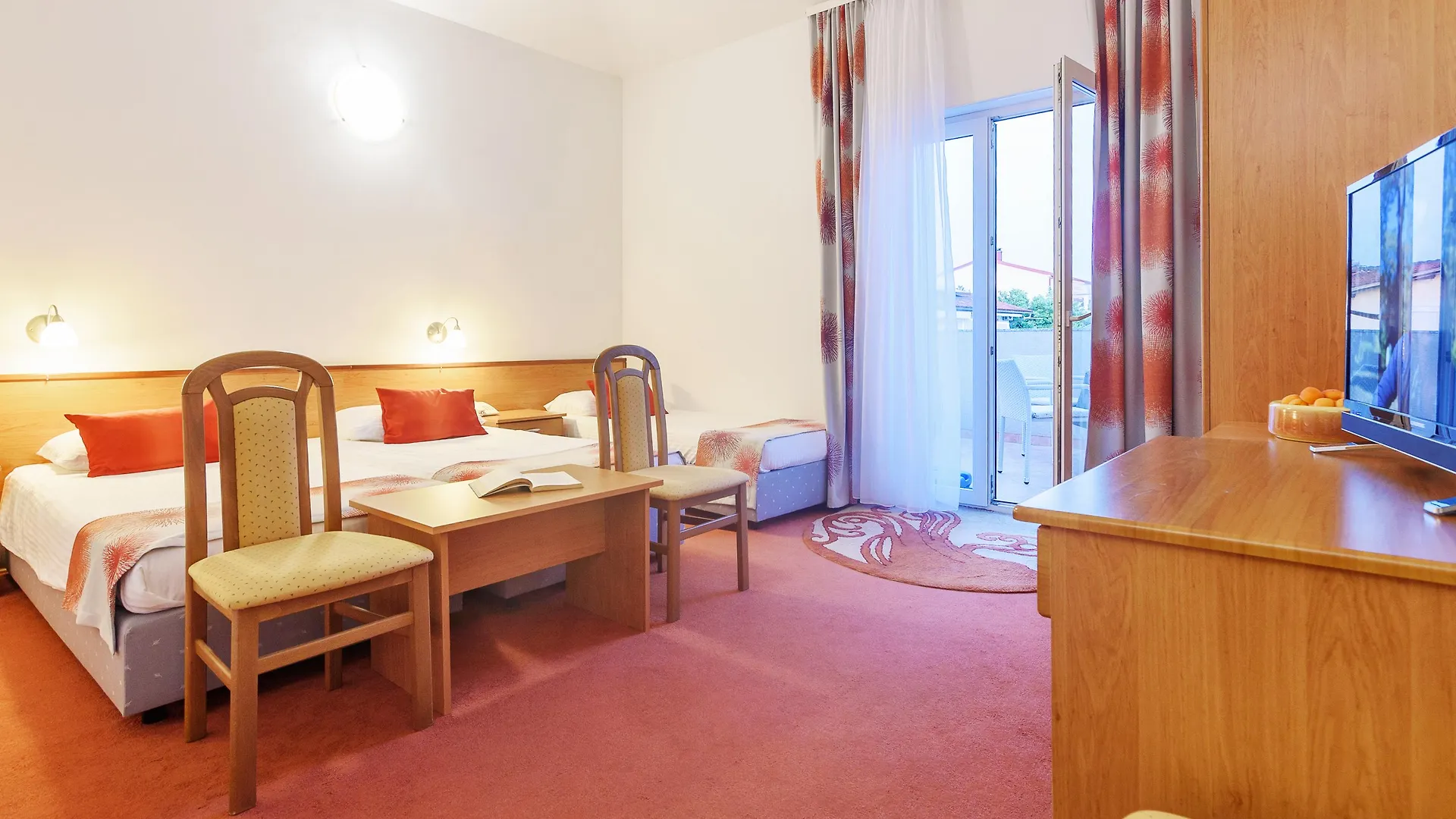 Villa Vicko Starigrad Paklenica 4*,  Chorwacja